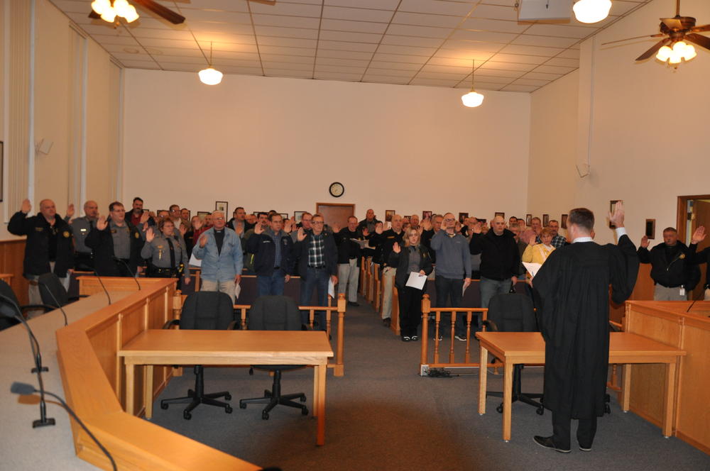 Judge Duffy also administered the oath of office to Sheriff’s Office Deputies and other public officials at the Baxter County court house