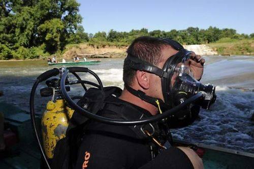Diver Ready for the Water